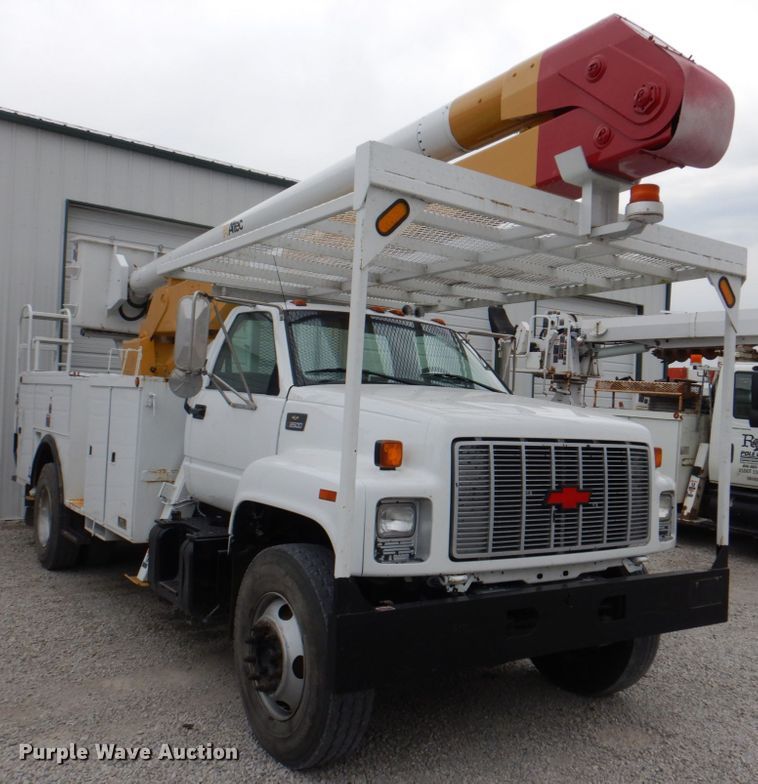 image for item DL0178 2000 Chevrolet C8500  bucket truck