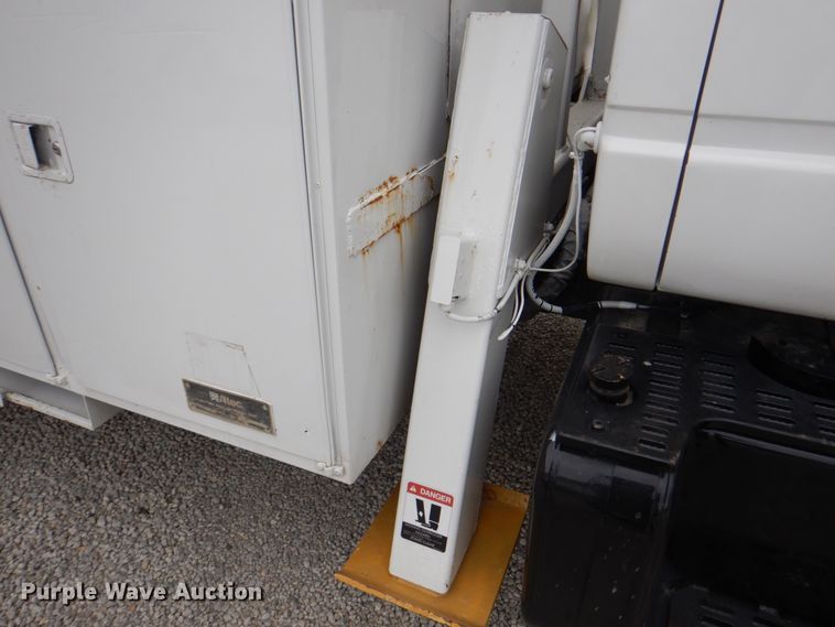 image for item DL0178 2000 Chevrolet C8500  bucket truck