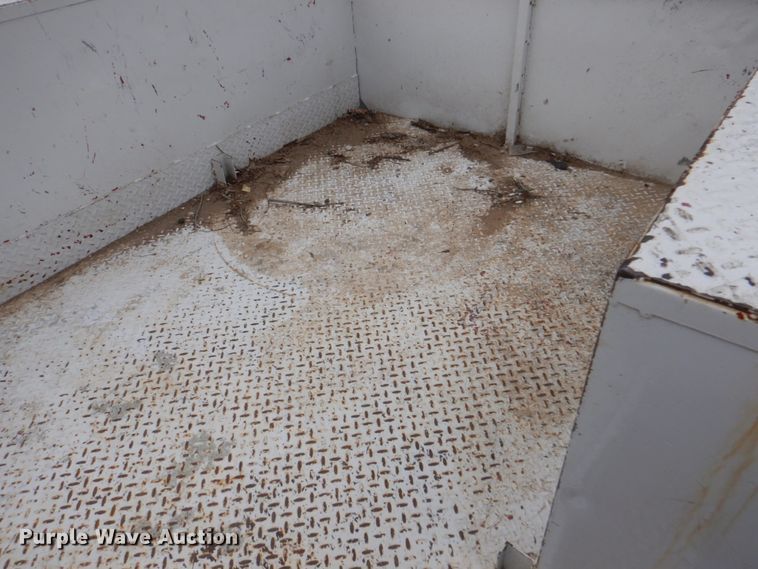 image for item DL0178 2000 Chevrolet C8500  bucket truck