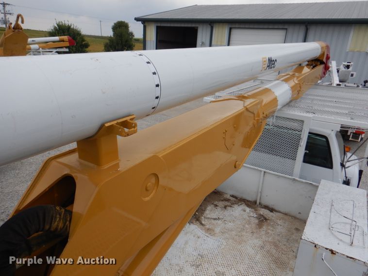 image for item DL0178 2000 Chevrolet C8500  bucket truck