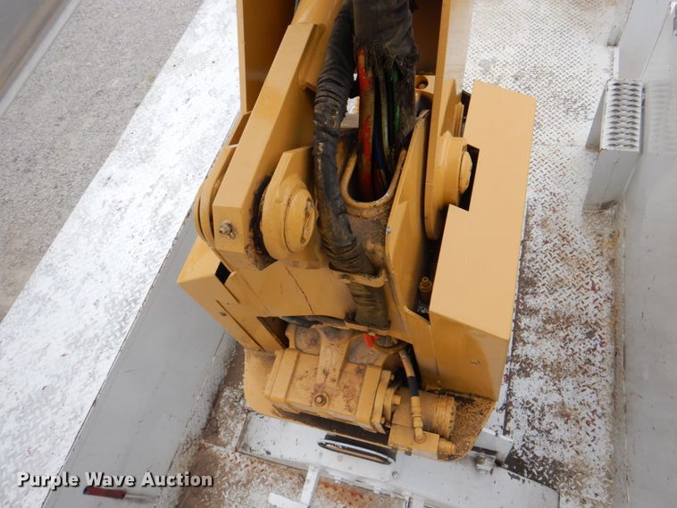 image for item DL0178 2000 Chevrolet C8500  bucket truck