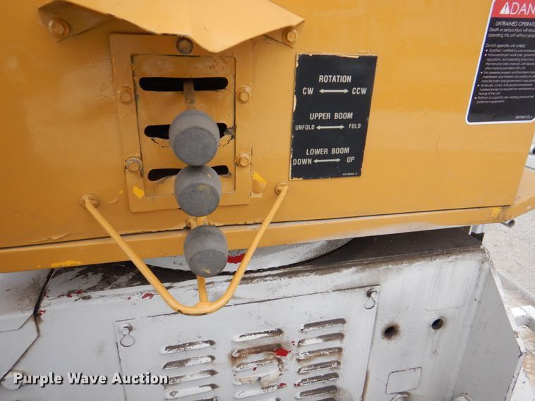 image for item DL0178 2000 Chevrolet C8500  bucket truck