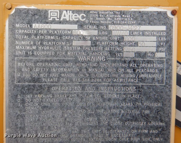 image for item DL0178 2000 Chevrolet C8500  bucket truck