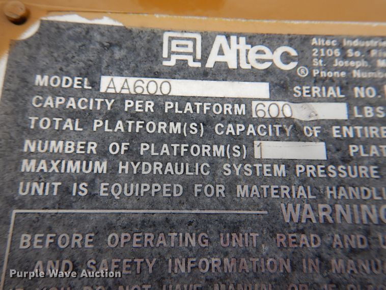 image for item DL0178 2000 Chevrolet C8500  bucket truck