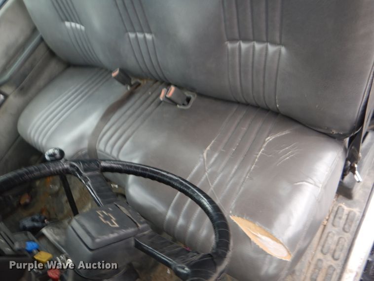 image for item DL0178 2000 Chevrolet C8500  bucket truck