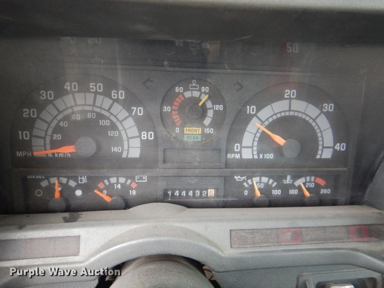 image for item DL0178 2000 Chevrolet C8500  bucket truck