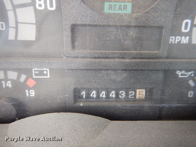 image for item DL0178 2000 Chevrolet C8500  bucket truck