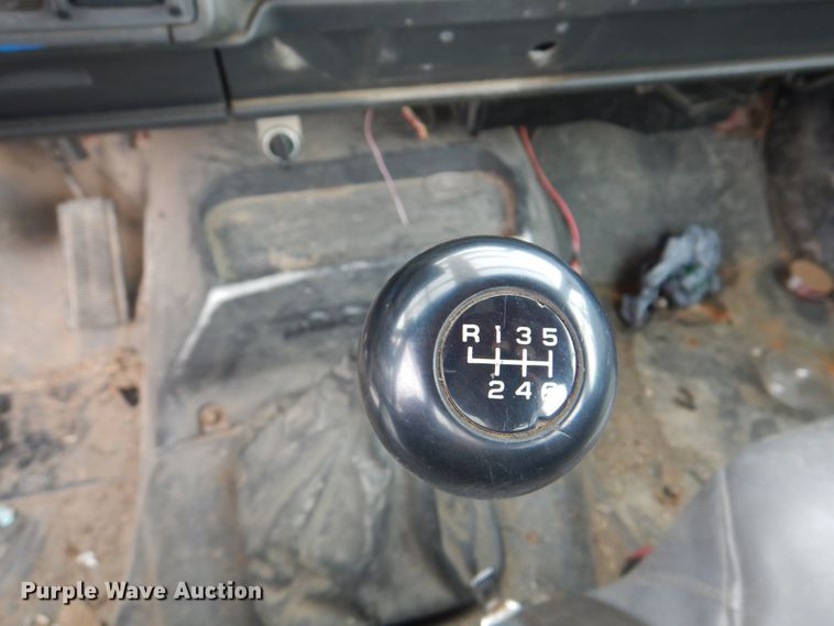 image for item DL0178 2000 Chevrolet C8500  bucket truck