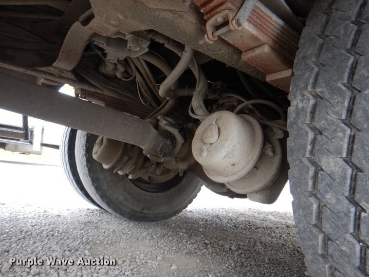 image for item DL0178 2000 Chevrolet C8500  bucket truck