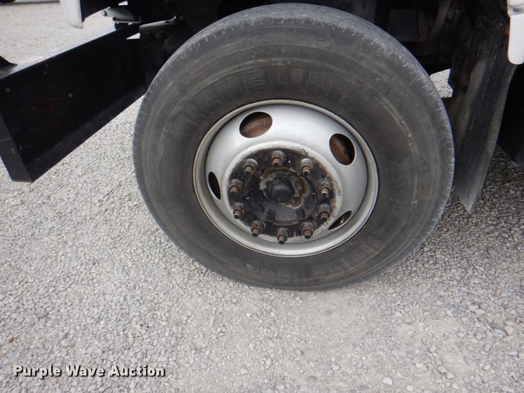 image for item DL0178 2000 Chevrolet C8500  bucket truck