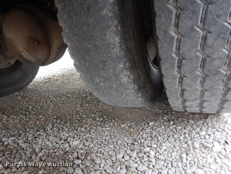 image for item DL0178 2000 Chevrolet C8500  bucket truck