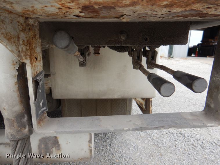 image for item DL0179 2007 International 7400  bucket truck