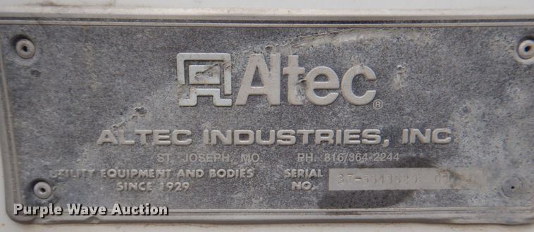 image for item DL0179 2007 International 7400  bucket truck