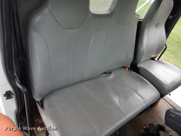 image for item DL0179 2007 International 7400  bucket truck