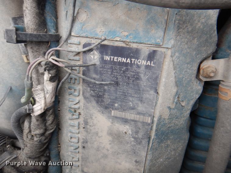 image for item DL0179 2007 International 7400  bucket truck