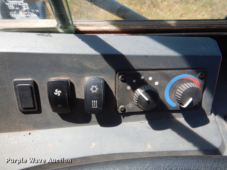 image for item DL0594 2018 John Deere 650K XLT  dozer