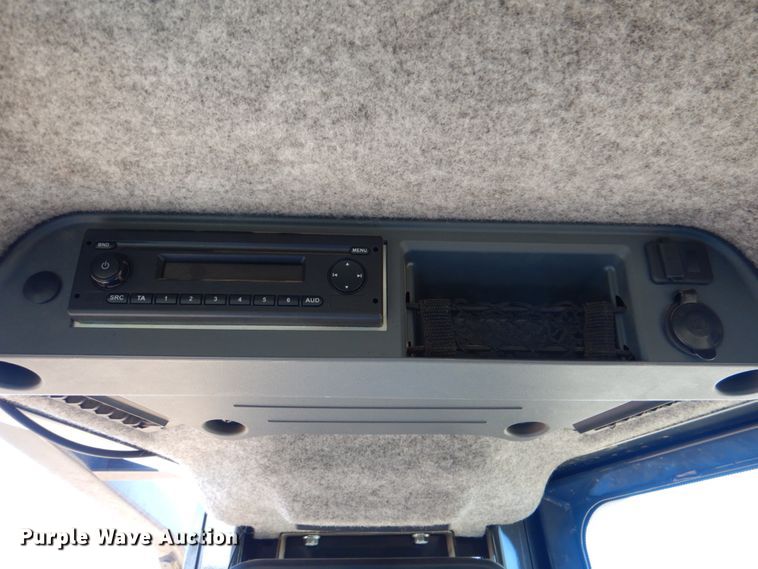 image for item DL0594 2018 John Deere 650K XLT  dozer