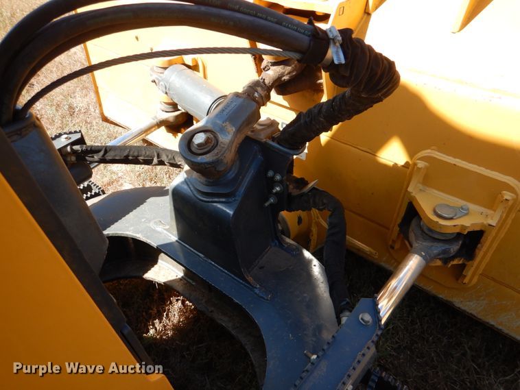 image for item DL0594 2018 John Deere 650K XLT  dozer