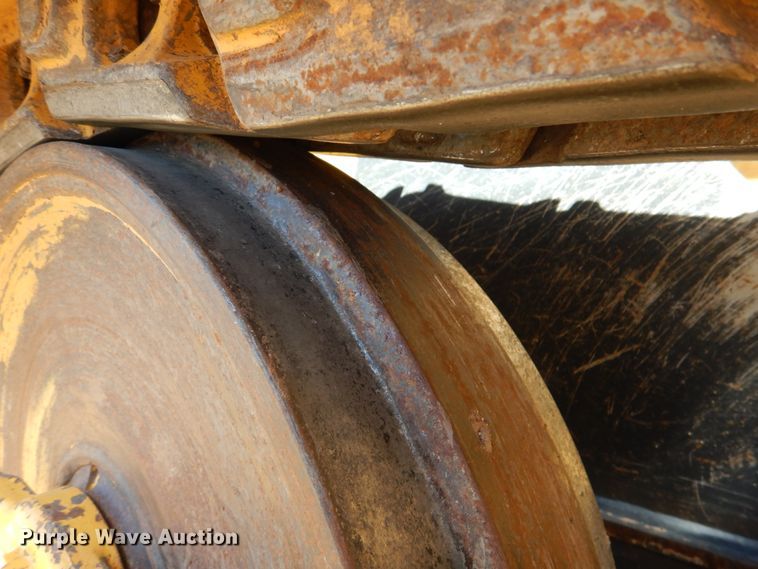 image for item DL0594 2018 John Deere 650K XLT  dozer