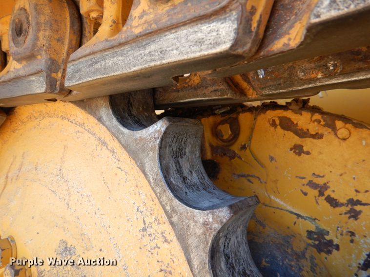 image for item DL0594 2018 John Deere 650K XLT  dozer