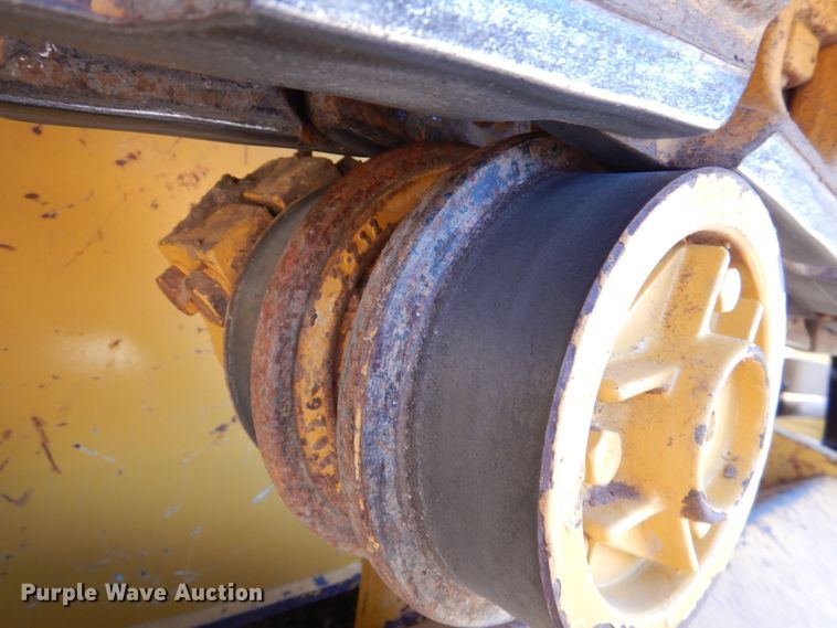 image for item DL0594 2018 John Deere 650K XLT  dozer