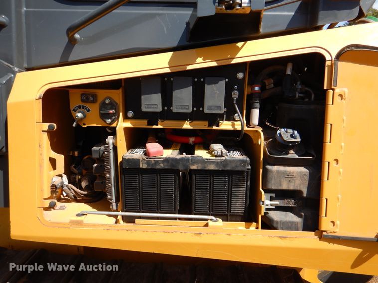 image for item DL0594 2018 John Deere 650K XLT  dozer