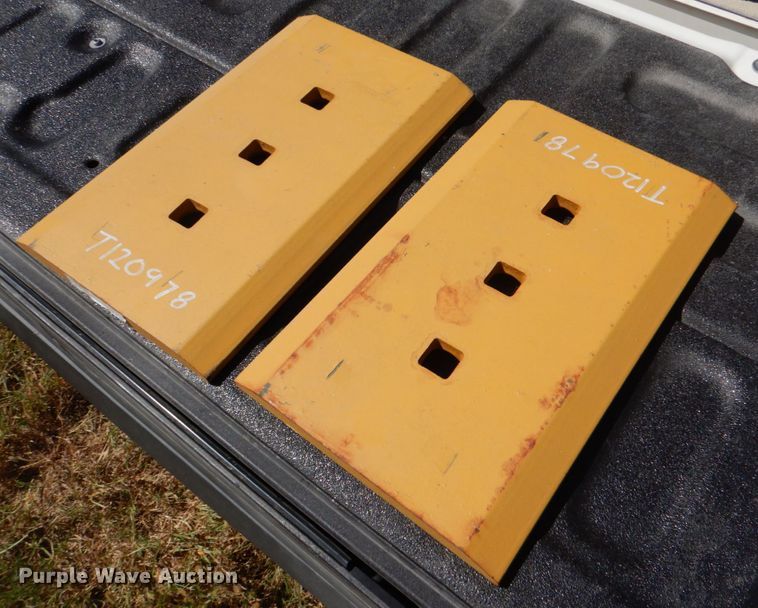 image for item DL0594 2018 John Deere 650K XLT  dozer