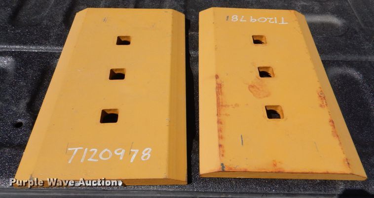 image for item DL0594 2018 John Deere 650K XLT  dozer