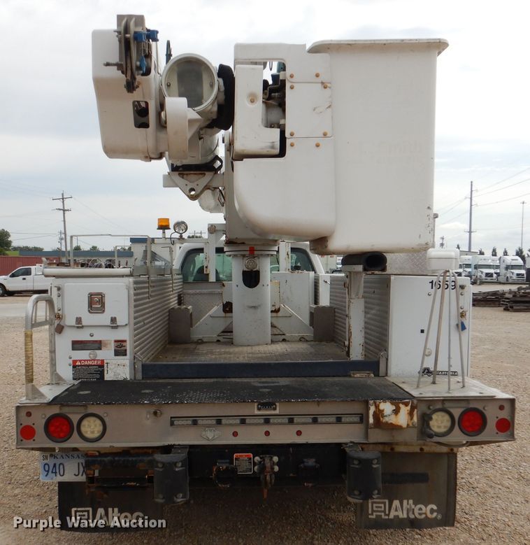 image for item DL3102 2009 Ford F550 Super Duty XL  bucket truck