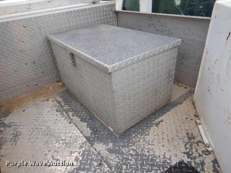 image for item DL3102 2009 Ford F550 Super Duty XL  bucket truck