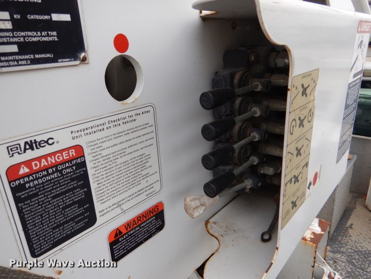 image for item DL3102 2009 Ford F550 Super Duty XL  bucket truck