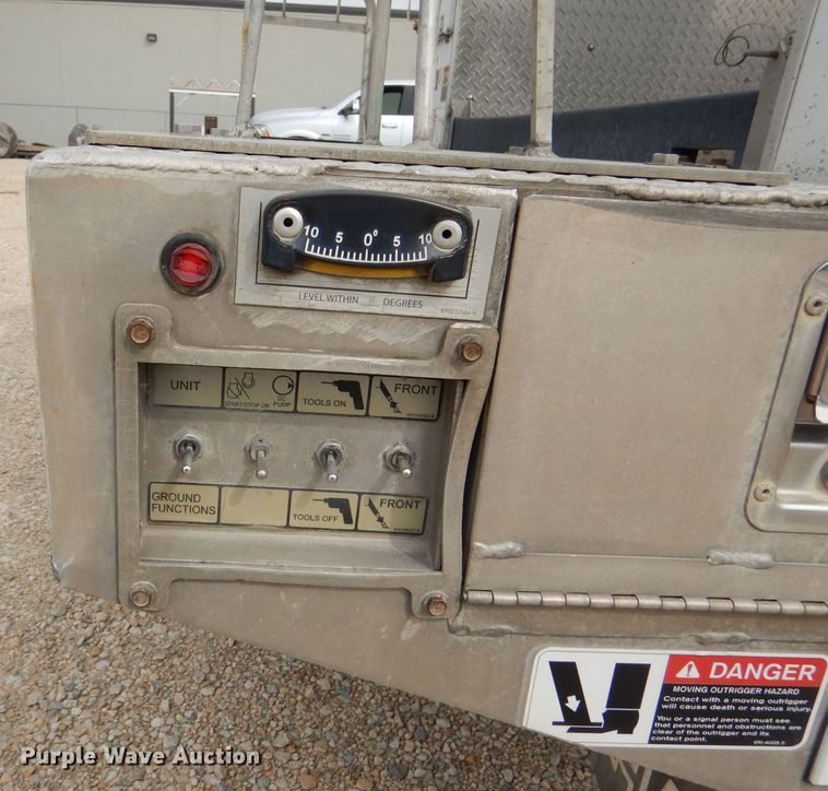 image for item DL3102 2009 Ford F550 Super Duty XL  bucket truck