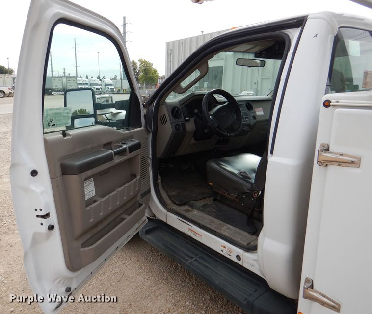 image for item DL3102 2009 Ford F550 Super Duty XL  bucket truck