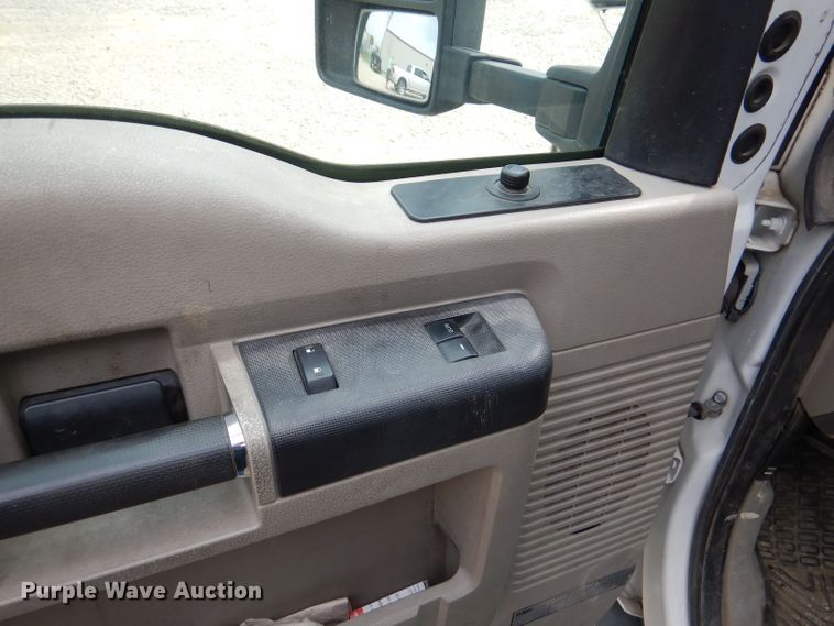 image for item DL3102 2009 Ford F550 Super Duty XL  bucket truck