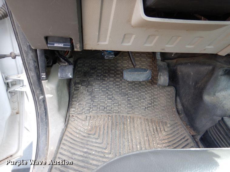 image for item DL3102 2009 Ford F550 Super Duty XL  bucket truck