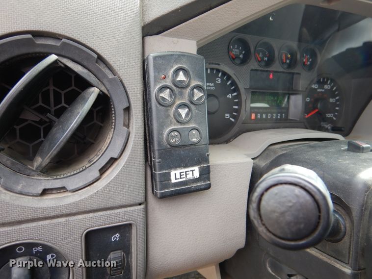 image for item DL3102 2009 Ford F550 Super Duty XL  bucket truck