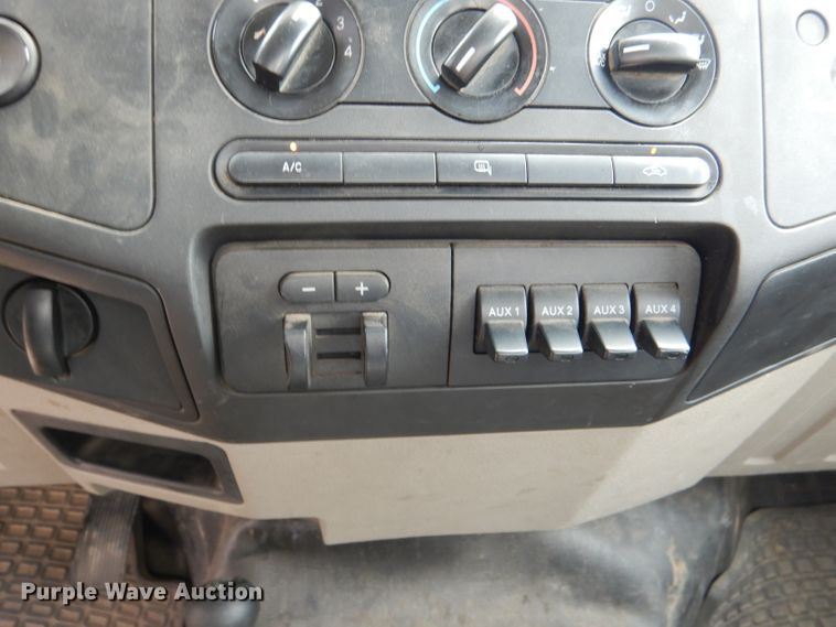 image for item DL3102 2009 Ford F550 Super Duty XL  bucket truck