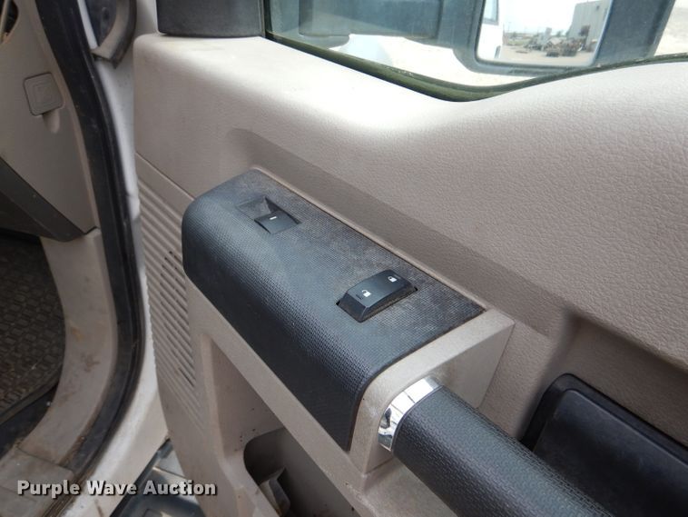 image for item DL3102 2009 Ford F550 Super Duty XL  bucket truck