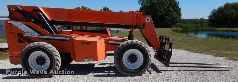 image for item DL3139 2011 JLG SkyTrak 8042  telehandler