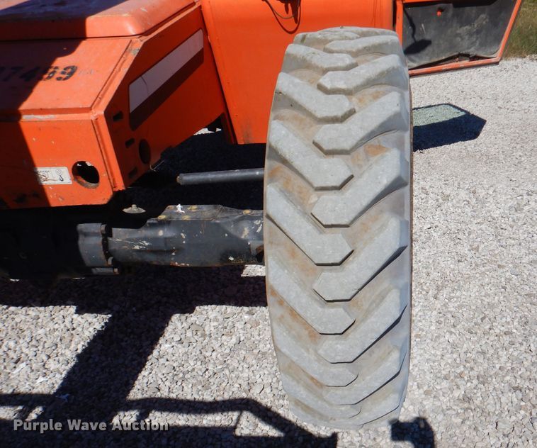 image for item DL3139 2011 JLG SkyTrak 8042  telehandler