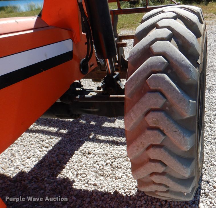 image for item DL3139 2011 JLG SkyTrak 8042  telehandler