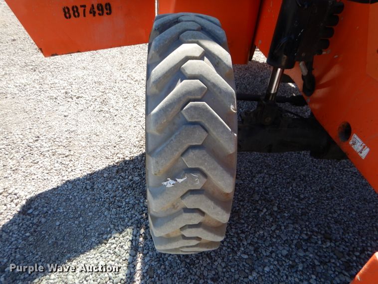 image for item DL3139 2011 JLG SkyTrak 8042  telehandler