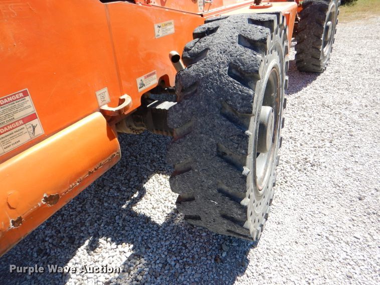 image for item DL3140 Xtreme XR1255  telehandler