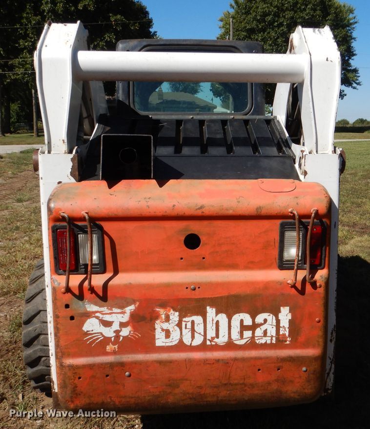 image for item DL3148 2006 Bobcat S300  skid steer loader