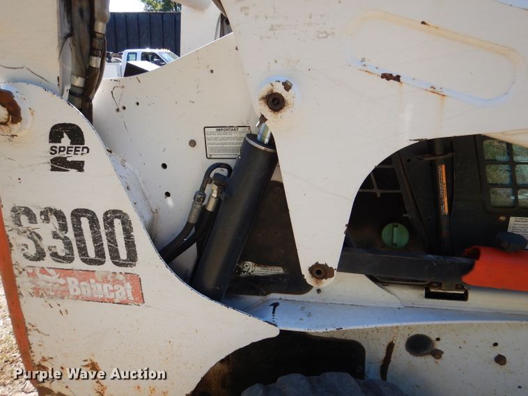 image for item DL3148 2006 Bobcat S300  skid steer loader