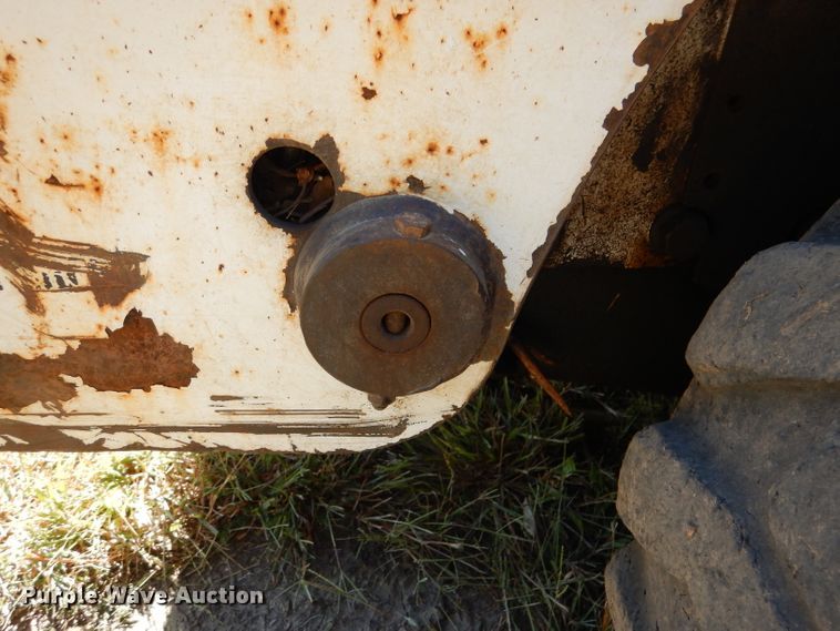 image for item DL3148 2006 Bobcat S300  skid steer loader