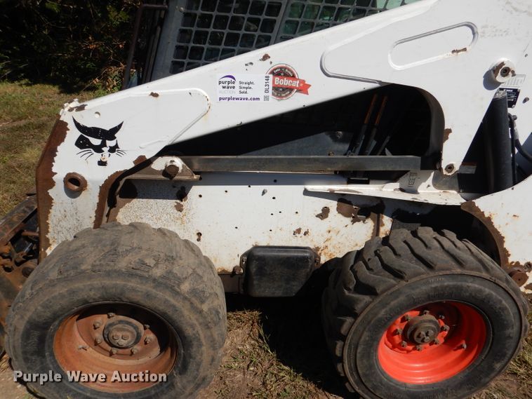 image for item DL3148 2006 Bobcat S300  skid steer loader
