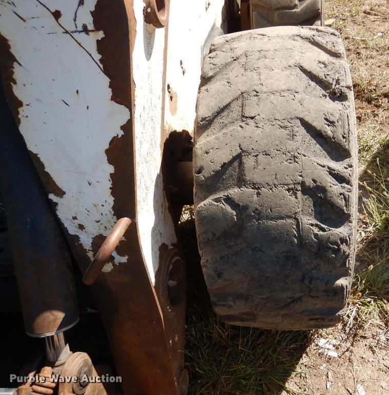 image for item DL3148 2006 Bobcat S300  skid steer loader
