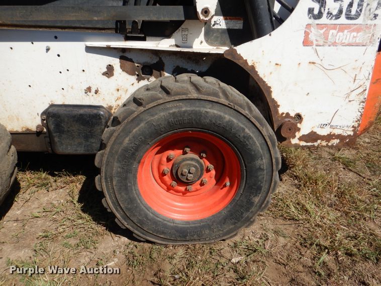 image for item DL3148 2006 Bobcat S300  skid steer loader