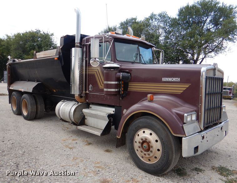 image for item DL3176 1993 Kenworth W900  dump truck